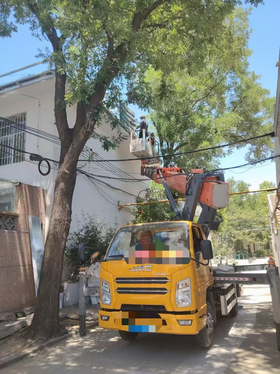 藁城区高空作业车能吊装重物吗？最大承载多少公斤？