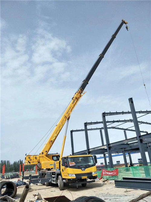 藁城区超高层建筑钢结构吊装案例